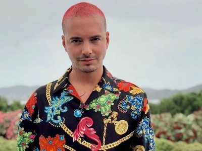 J Balvin no puede más de... ¡Mirá, los cautivó a todos! ¿No alardeó demasiado?