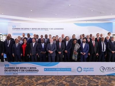 México propone a la Celac crear una agencia regional reguladora de medicamentos