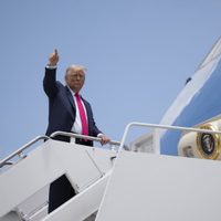 Trump demandará al Wall Street Journal por la difusión de una carta que habría enviado a Epstein