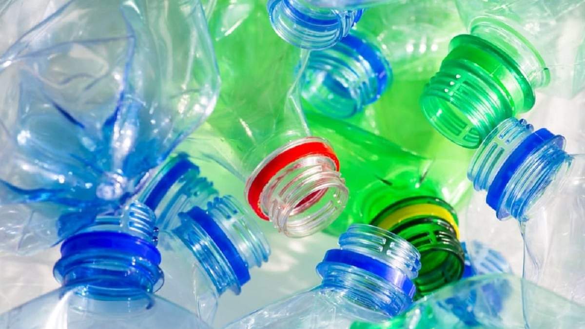 Botellas plásticas. Fuente: (Instagram)