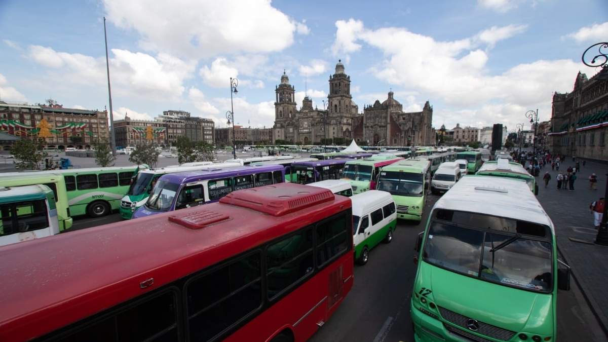 Manifestación de transportistas en el Centro Histórico