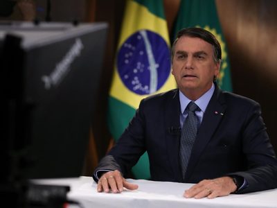 Bolsonaro denunció ser “víctima de una brutal campaña” por sus políticas medioambientales