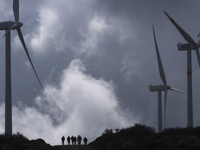 México espera que EU financie cuatro plantas eólicas