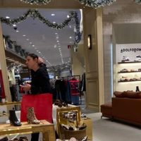Ana Guevara, de compras en el Palacio de Hierro Polanco, en horario laboral y a 20 km de la Conade