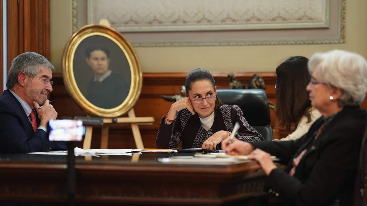 La presidenta Claudia Sheinbaum durante la llamada