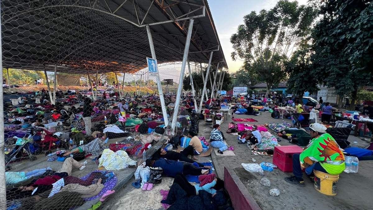 Migrantes de diversas nacionalidades esperan en Chiapas una oportunidad para cruzar la frontera norte