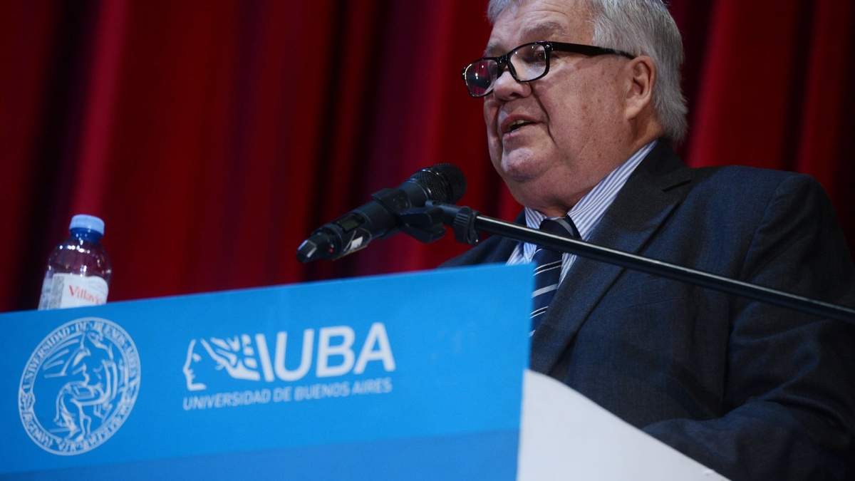 El rector de la UBA aseguró que atraviesan "momentos muy graves y dramáticos". Fuente: (Twitter)
