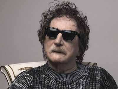 Así está hoy Josi, la hermana desconocida y gran escudera de Charly García