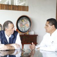 Aureoles 'inaugura” gira de Meade por Michoacán