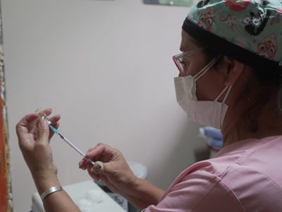 Provincia pide acercarse al centro de salud más cercano y y completar el esquema de vacunación