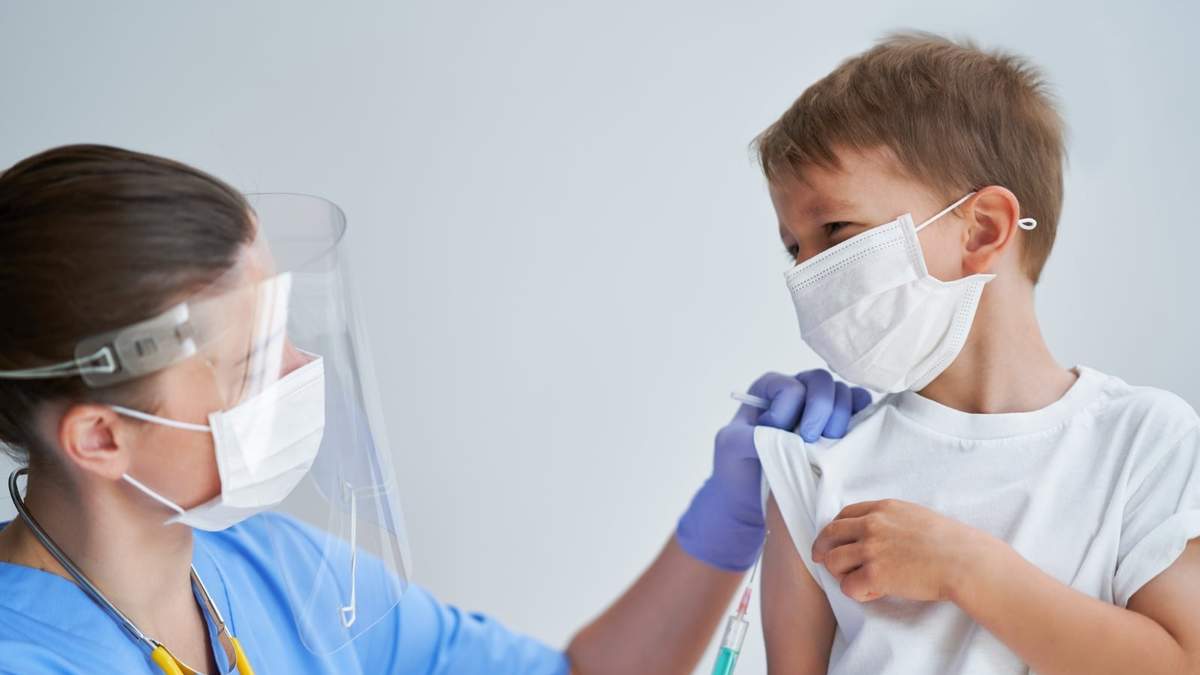 Vacunación contra el coronavirus en niños. Fuente: (Twitter)
