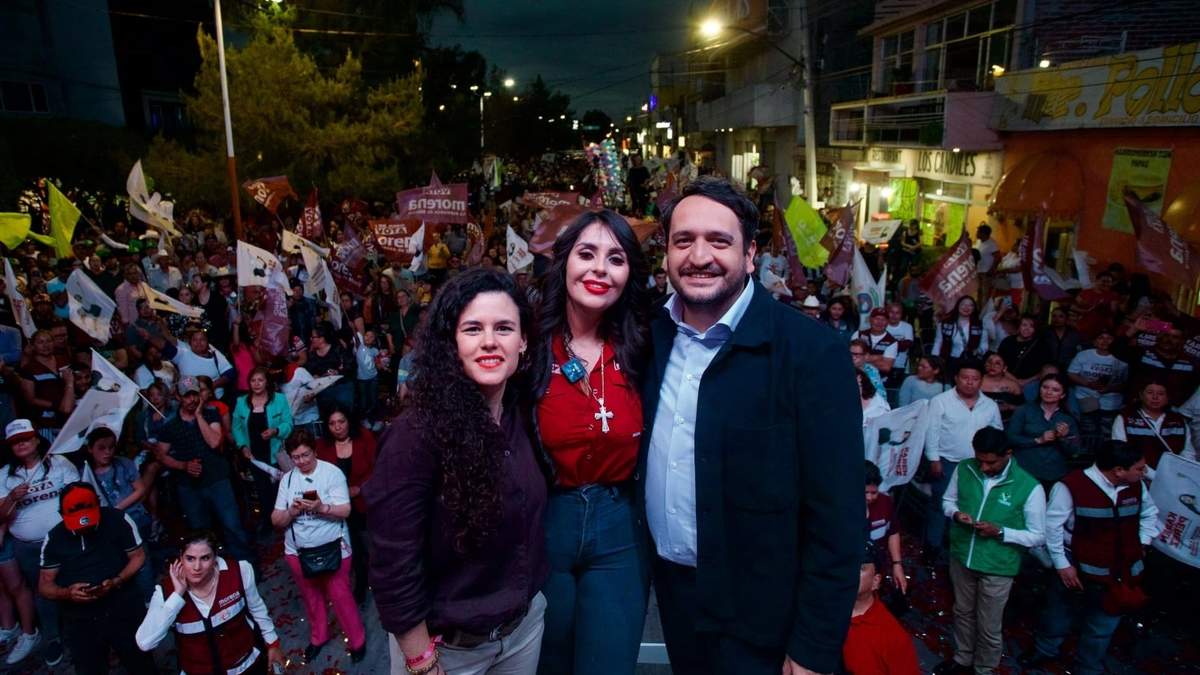 Luisa Alcalde, Karen Pérez y Andrés Manuel López Beltrán