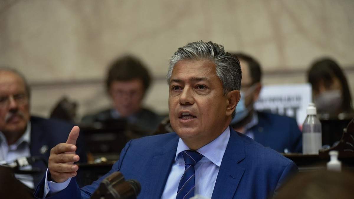 Rolando Figueroa, diputado por la provincia de Neuquén, en el tratamiento del acuerdo con el FMI. Fuente: (Twitter)
