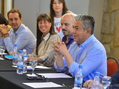 Figueroa pretende un gran acuerdo por la neuquinidad y convocó a sumarse a los intendentes