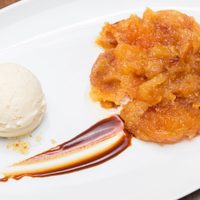 La elegida por Dior: aprendé a preparar compota de manzanas caramelizadas