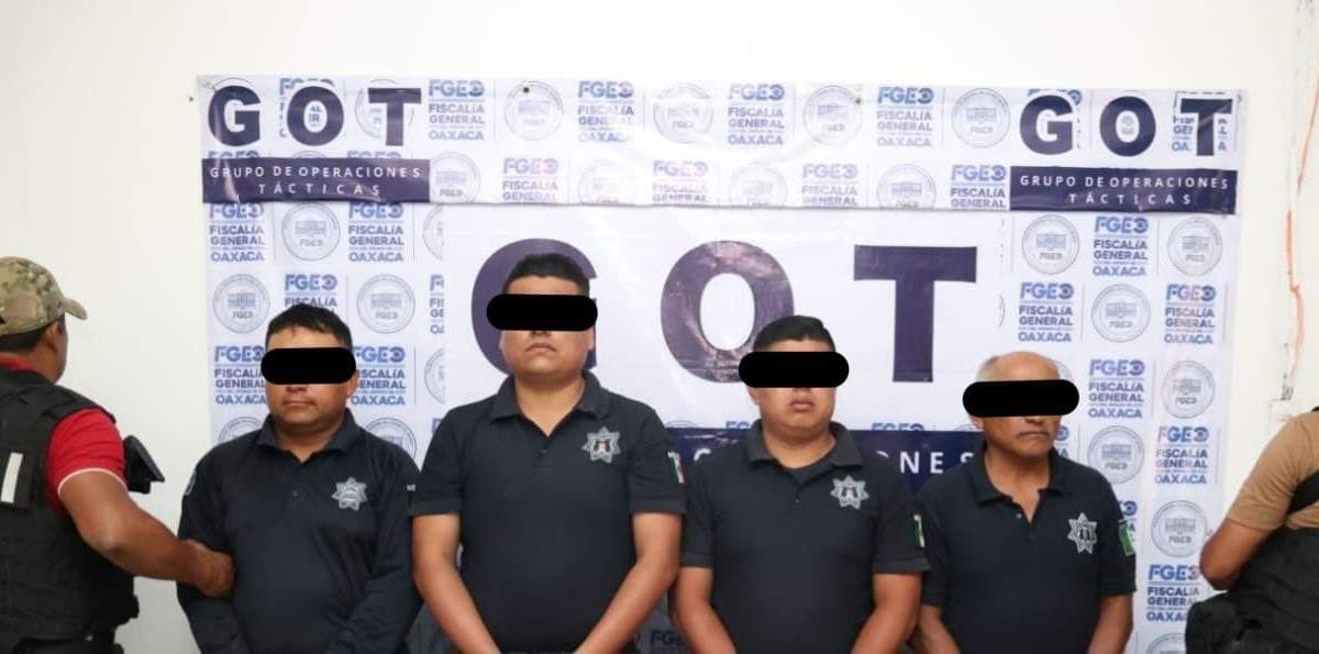 Los funcionarios, del penal de Tanivet, Oaxaca, que fueron detenidos