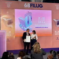 Elmer Mendoza recibe Premio Ibargüengoitia e inaugura la Feria del Libro de Guanajuato