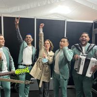 "Sigan siendo auténticos": Beatriz Gutiérrez Müller difunde sus fotos con Grupo Firme