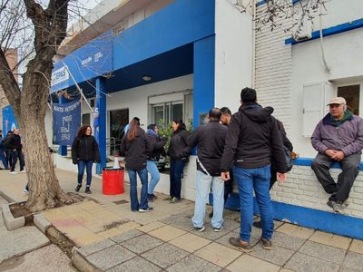 Trabajadores del EPAS protestaron ante “la falta de recursos para garantizar el servicio”
