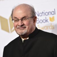 Irán niega estar implicado en ataque a Salman Rushdie