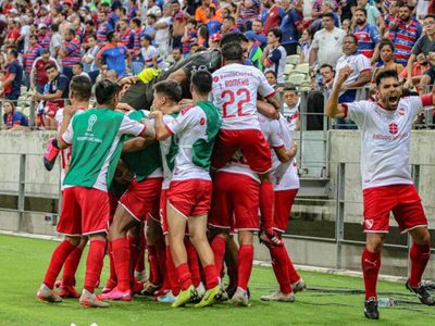 ¡No apto para cardíacos! Agónica clasificación de Independiente en la Copa Sudamericana