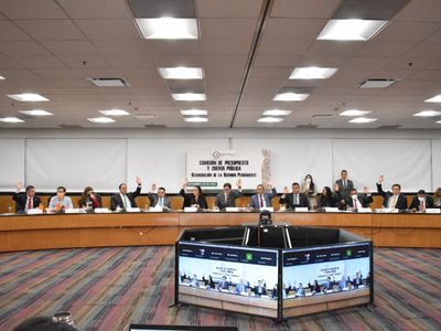 Dictamen de Presupuesto 2022 avanza en comisión de San Lázaro