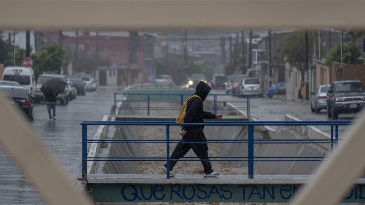 Martes de lluvias y bajas temperaturas