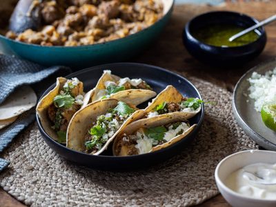 Tacos de chorizo: una combinación explosiva de sabores que vas a amar, en una receta perfecta para sorprender
