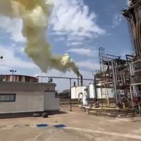 Dos trabajadores mueren al interior de refinería de Pemex en Salamanca