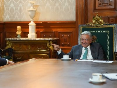 Larry Fink ve potencial de crecimiento en México y seguirá invirtiendo: AMLO