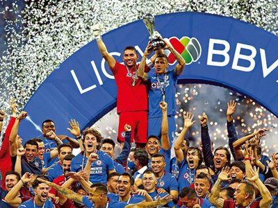 Cruz Azul, el costo de pasar del ridículo a la gloria