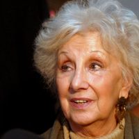 Según Estela de Carlotto, Alberto Fernández no debería haber pedido perdón