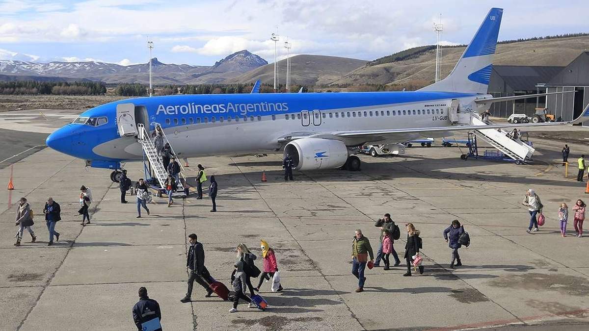 El aeropuerto Aviador Carlos Campos, conocido como Chapelco recibirá tres nuevas frecuencias de vuelos. Fuente: (NQN Informa)