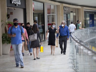 La OPS alerta de un repunte de casos de coronavirus más grande que el de 2020