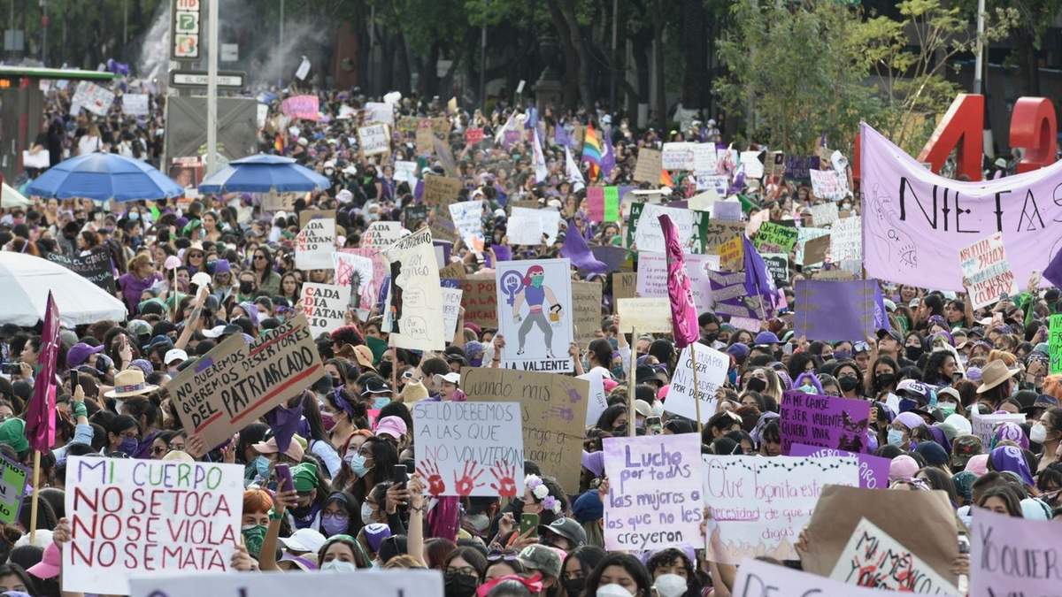 Marcha feminista en Nuevo León 8M