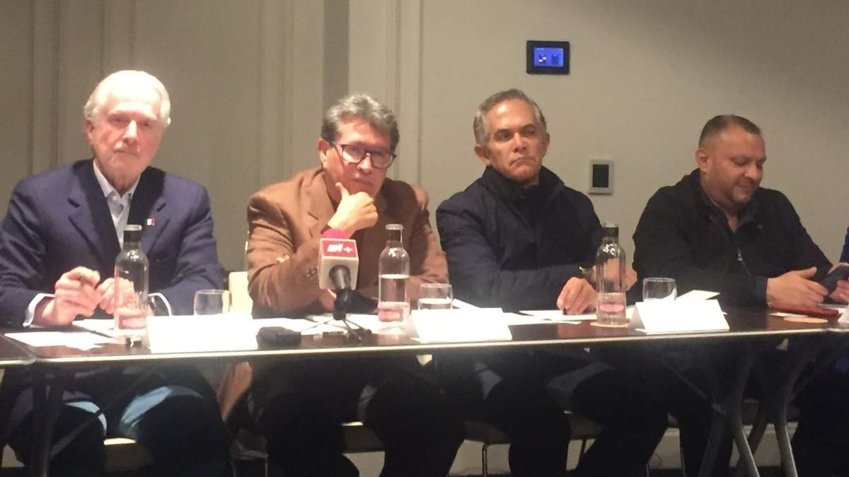 Santiago Creel, Ricardo Monreal y Miguel Ángel Mancera previo a la reunión interparlamentaria Mexico-España
