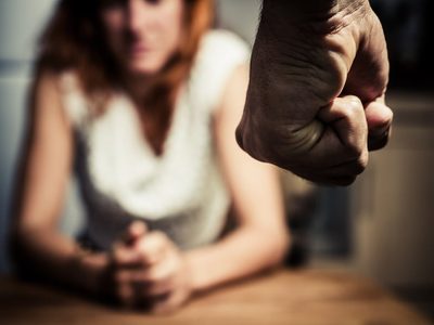 ¡Contra la violencia de género! Ahora también podés denunciar o pedir asistencia en las farmacias