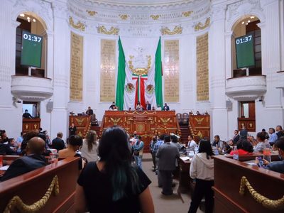 El Congreso de la CDMX aprueba el regreso de la licencia de conducir permanente