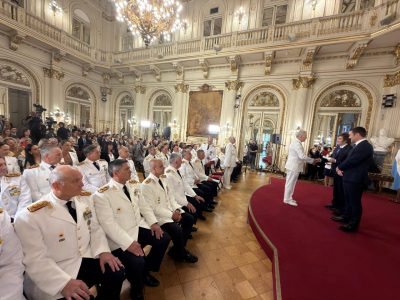 Carlos Presti no renunciará pero pedirá el pase a disponibilidad