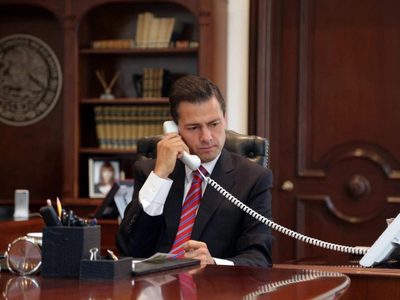 El presidente espía