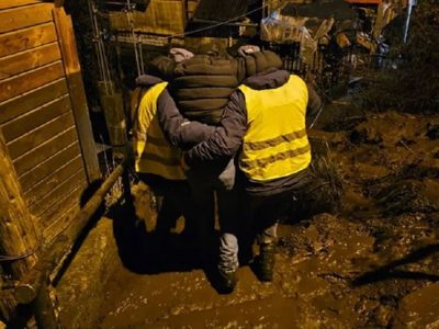 Hay familias evacuadas por el deslave de la ladera del cerro Curruhuinca