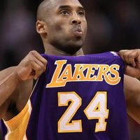 El conmovedor homenaje que rindieron a Kobe Bryant en su funeral tres estrellas de la música