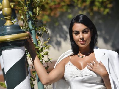 Nadie le dijo: Georgina Rodríguez dejó un detalle inesperado a la vista en el Festival de Venecia