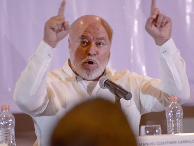 "Por eso negó el abrazo": Manuel Clouthier se lanza contra AMLO tras renuncia de Tatiana