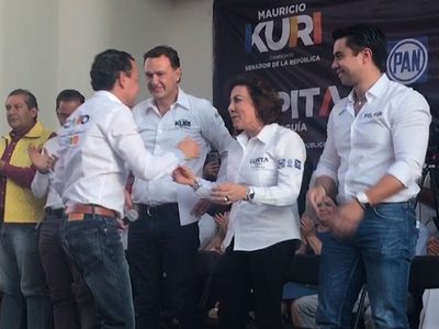 Asocian panistas eslóganes de programas sociales a sus campañas en Querétaro
