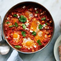 Shakshuka: la forma más deliciosa y original de comer huevos en una receta de Medio Oriente que es puro sabor