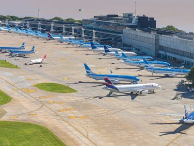 Mario Meoni confirmó la fecha para el regreso de los vuelos regulares