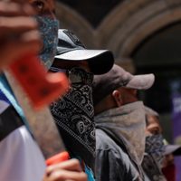 Multan con 300 pesos a quien no defienda barricadas en cuatro municipios de Michoacán
