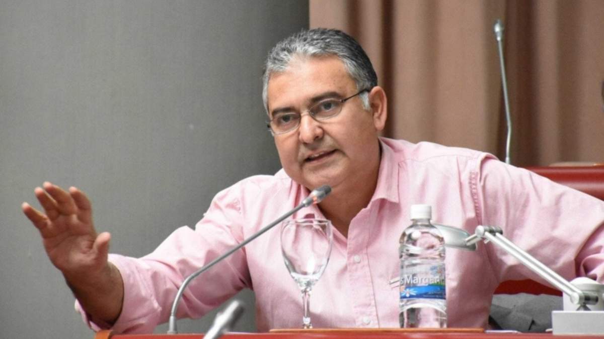 Manuel Pagliaroni es el presidente del bloque radical en la legislatura provincial. Fuente: (Twitter)
