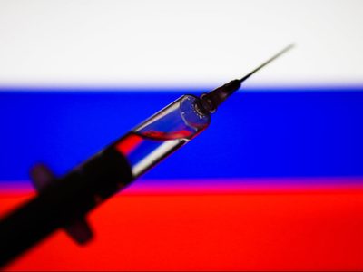 Putin insta a los países de Europa a reconocer la eficacia de la vacuna Sputnik V